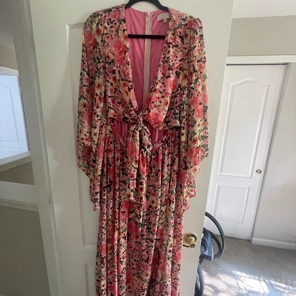 Floral cutout flowy dress